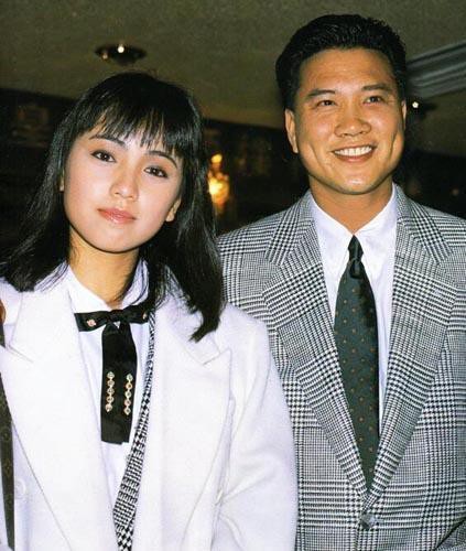 她18岁遭影坛一哥劈腿,30岁错爱已婚男,错过华妃