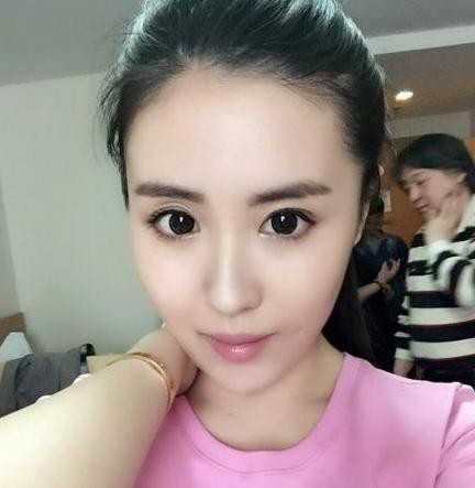 "赵四"女儿美若天仙 参加节目得到冯小刚认可