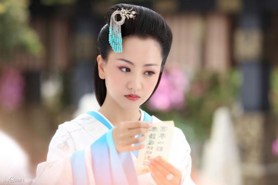 娱乐圈的一股清流《锁梦楼》里温文尔雅的贫民女周晴杨蓉实力演活剧中