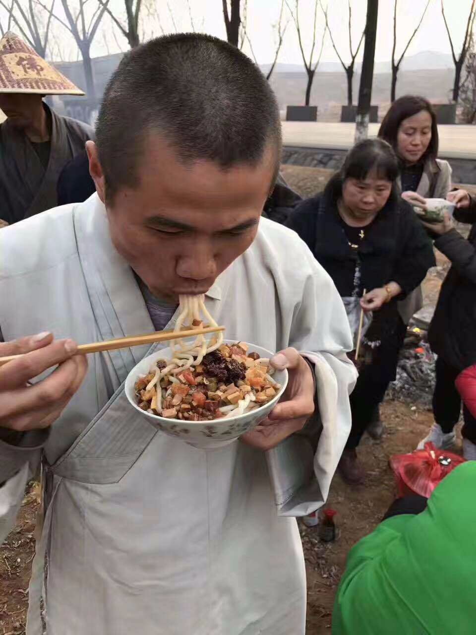 "七剑下天山" 少林寺秘密派出一支徒脚僧团