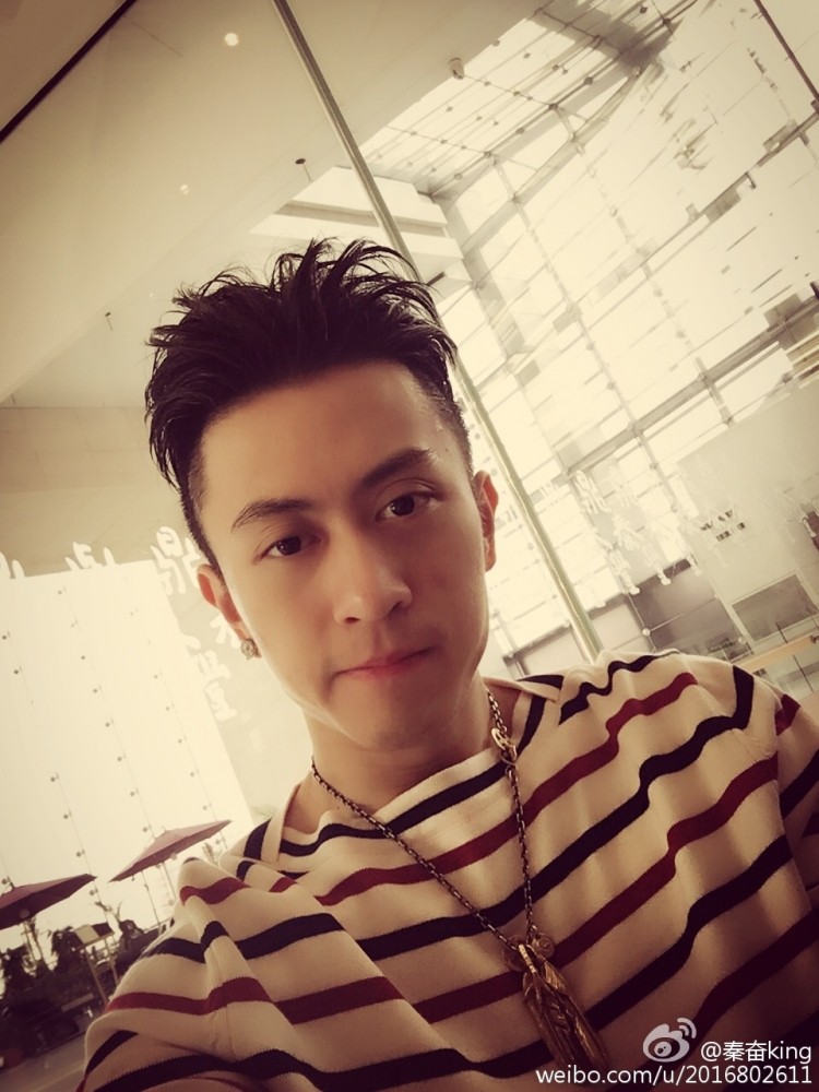 阿娇和秦奋亲密互动疑似恋情曝光可这个富二代不是有女友吗