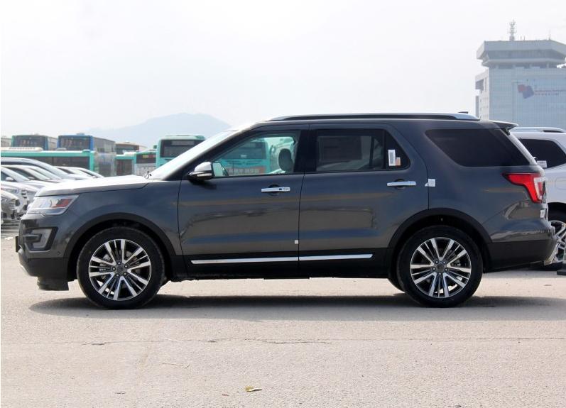 外型比Q7霸气，比酷路泽便宜30万，性能不输陆巡