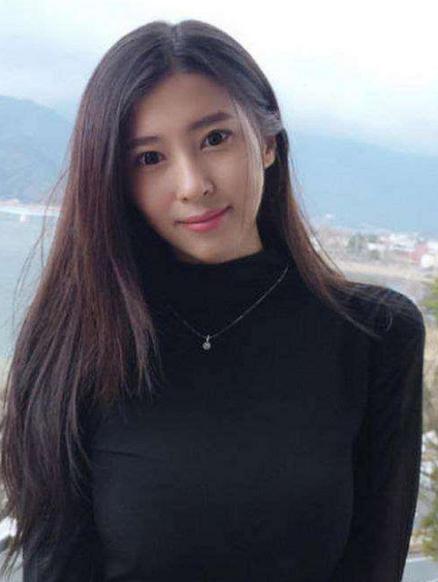 cba球员女友大盘点,在她面前陈露闺蜜团也要让位!