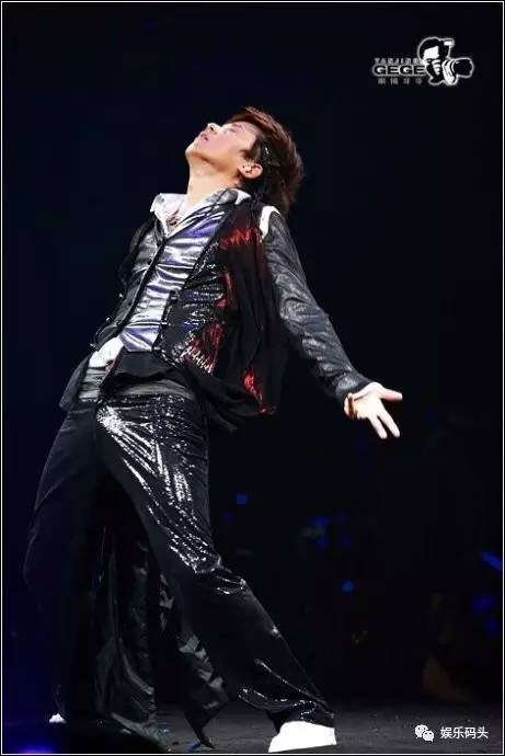 张杰真男人激凸不是一般的挺与谢娜结婚多年却不孕