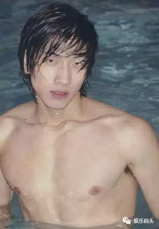 那些年直男都经不起的诱惑 张亮罕见激凸照曝光