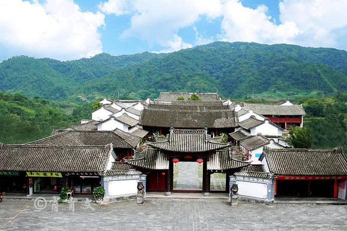 在云南南甸土司衙门看傣族小故宫读懂土司制度