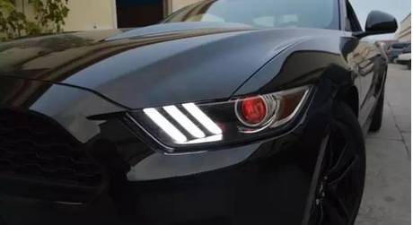 2.  福特野马—鲨鱼鳍之眼