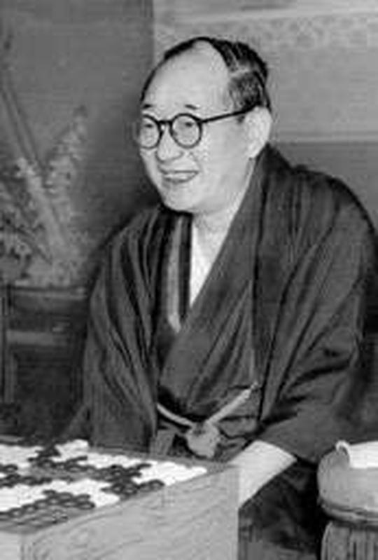 1933年秋冬之际,木谷实与吴清源在地狱谷温泉共创新布局,掀起一场围棋