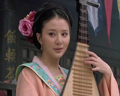 《问君能有几多愁》熊乃瑾剧照,饰演小周后周嘉敏 《故梦》熊乃瑾剧照