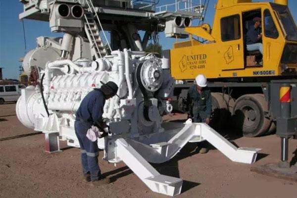 世界上最大的车,混动,v20发动机,90l排量