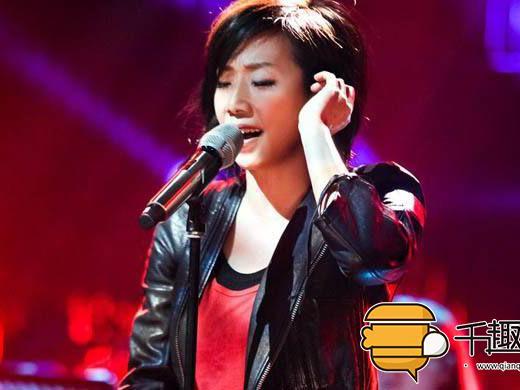 李健岳云鹏牵手两次失败,岳云鹏的尴尬表情亮了!