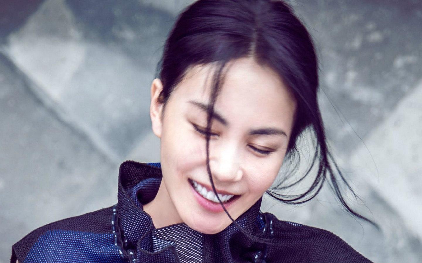 王菲:你不懂我 我不怪你