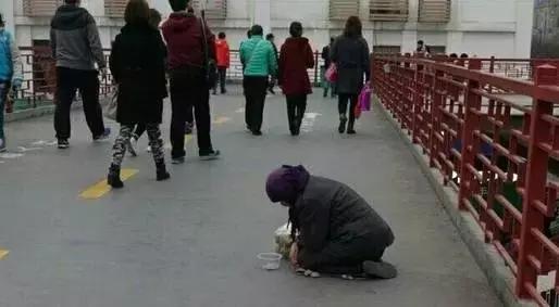 中国乞丐和外国乞丐差距为什么这么大?|乞丐|差距|外国_新浪新闻