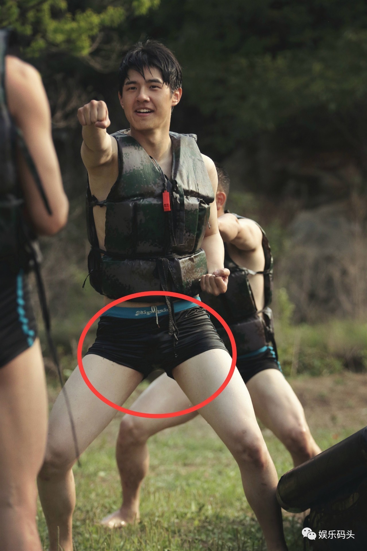 刘昊然情不自禁晋升激凸王十大不可描述的尴尬