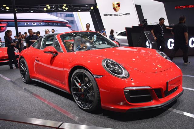 漂亮至极！盘点上海车展最亮骚的车