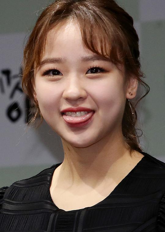 近日,已经退役的韩国艺体女神孙妍在出席某节目发布会,孙妍在发福十分