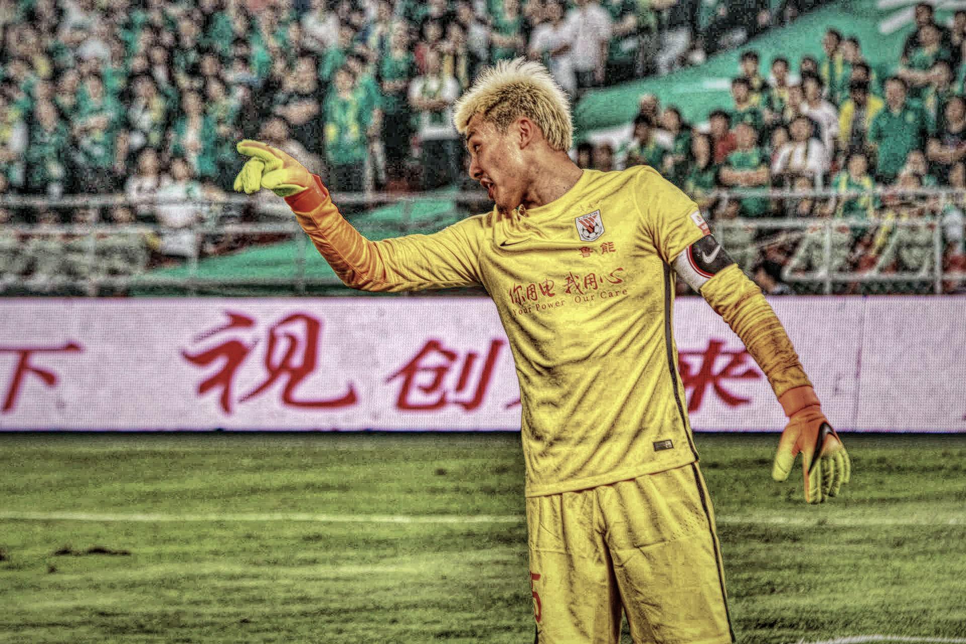 王大雷离开鲁能是扯淡,若想超越曾诚,管住暴脾气!