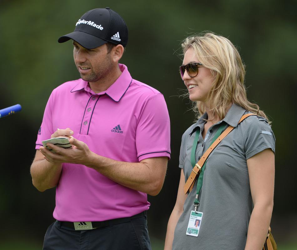 杰西卡·阿尔芭 另外,前女友还有妮可·霍瑞克斯,一位普华永道管理