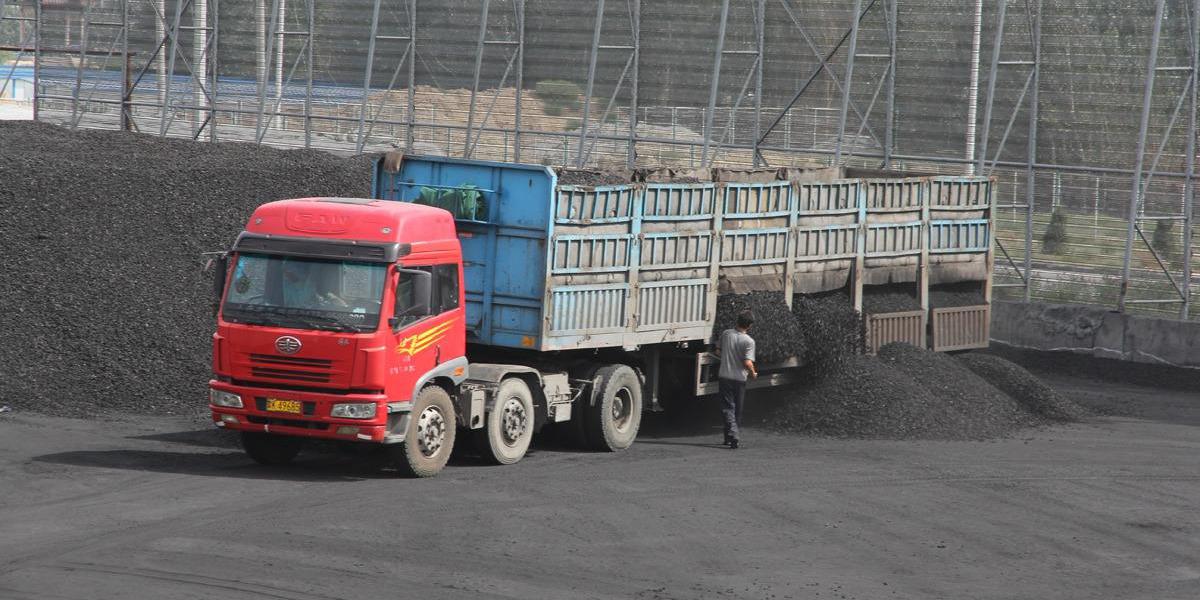 五一以后运煤卡车禁入天津港 这批兄弟要尴尬了