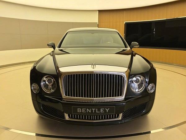 6座加长宾利全球限量12台已经被抢光