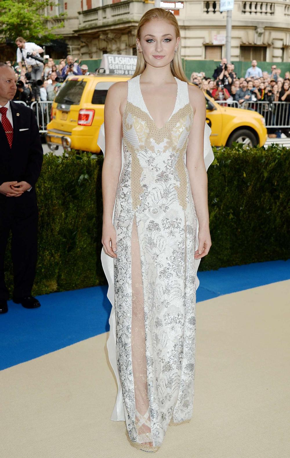 索菲·特纳sophie turner-2017年met服装学院联合会