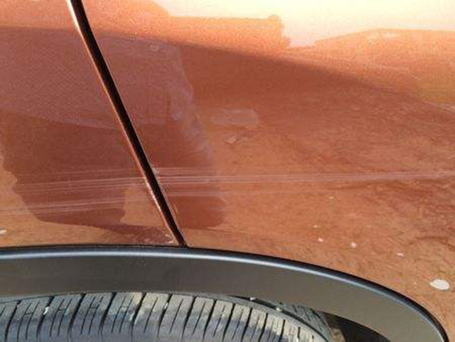 车子都是给洗坏的 从设备就看出洗车店靠不靠谱