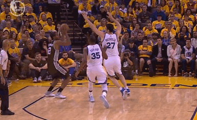 帕楚里亚魔鬼步伐似爪牙,莱昂纳德伤退马刺憾负勇士