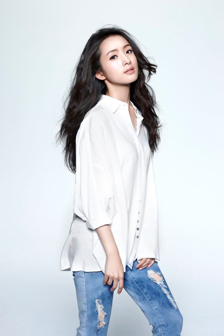 第九名:林依晨 当初小编看射雕的时候还是很喜欢的,算是原生态女生