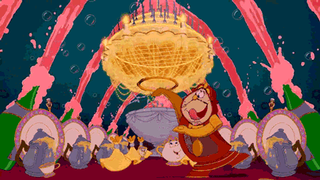 更可以在假日午后,点一杯下午茶套餐,喝一口茶,在餐厅的落地玻璃边