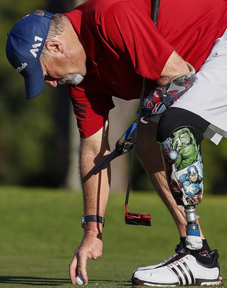 残疾人高尔夫锦标赛,他们展现了高球场上残缺的美