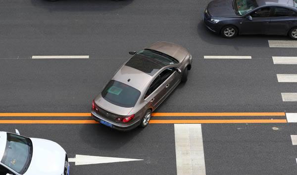 一不留神,这类线压4次,12分就扣没了!