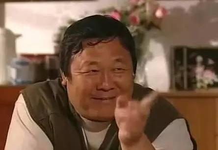 他是出道四十年,凭借老顽童走红,60岁失足落海!