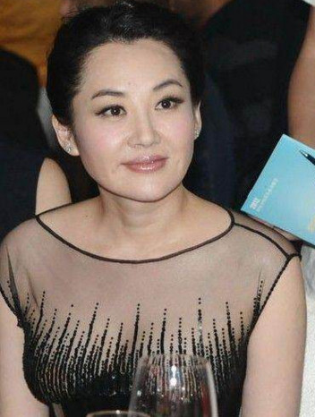 对比:女星太瘦不讨待见,稍微胖点更令人喜欢
