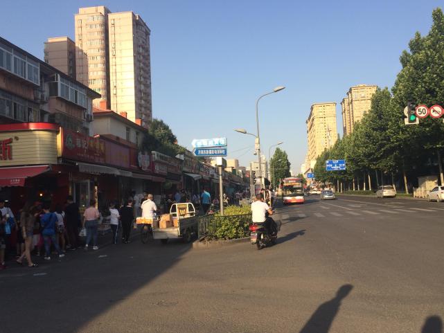 济南曾经繁华的山师东路,如今如此冷清