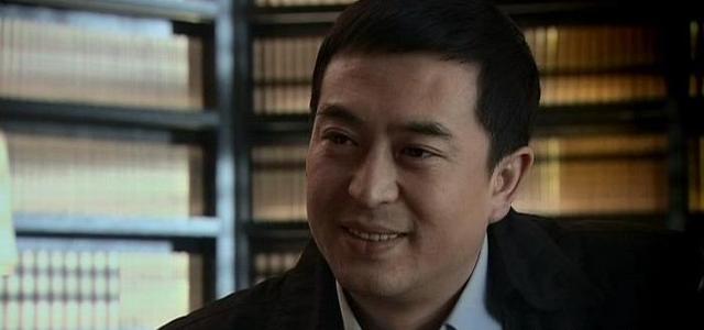 跑20年龙套,戏红人不红,今戏约不断惹绯闻