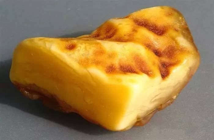 马丽散冒充琥珀,藏家藏友千万别买!