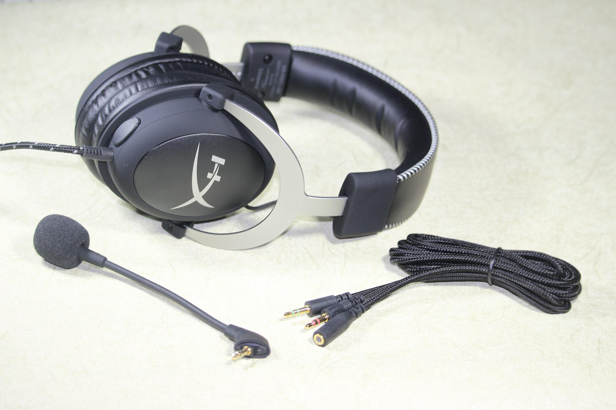 玩穿越火线必备的入门级别专业电竞耳机hyperx