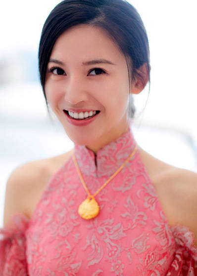 歌唱选秀出道,转行演戏走红,现台北低调喜嫁吴中天