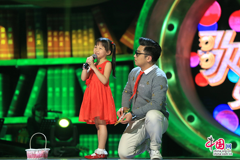 《歌声的翅膀》雅安小朋友唱地震安全诠释勇敢