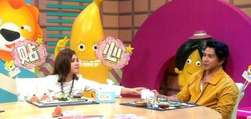 颜值一般的Hold住姐谢依霖凭什么玩转内地演艺圈