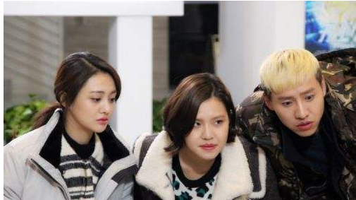 颜值一般的Hold住姐谢依霖凭什么玩转内地演艺圈