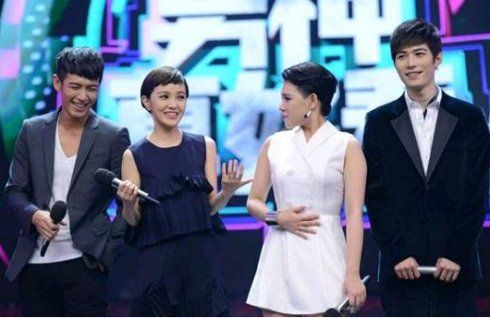 颜值一般的Hold住姐谢依霖凭什么玩转内地演艺圈