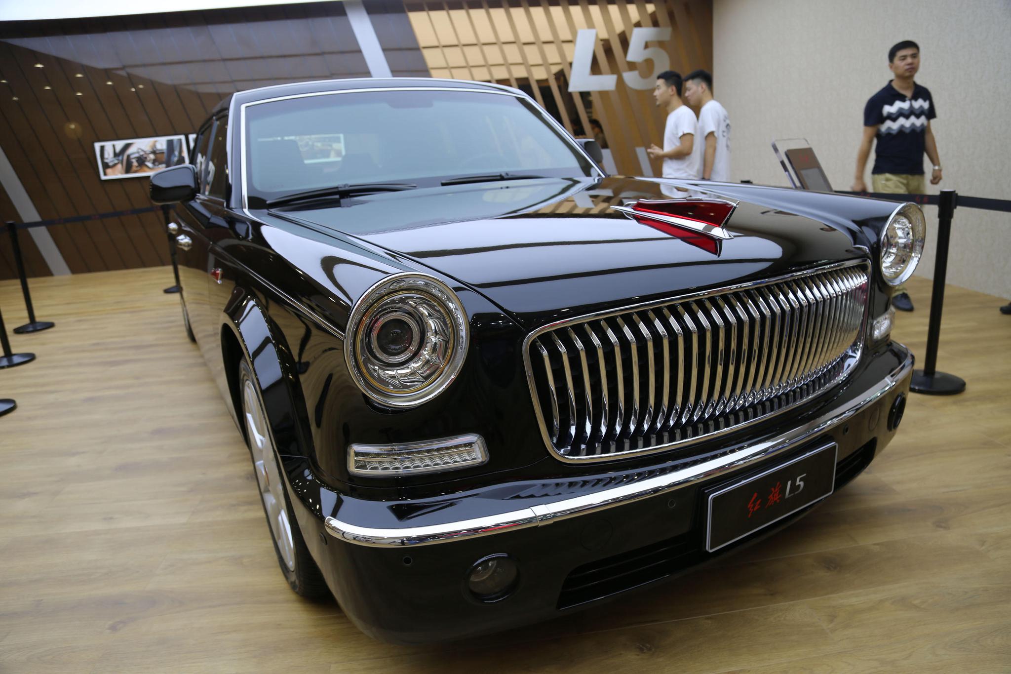 红旗l5车展实拍中国版劳斯莱斯售价高达500万