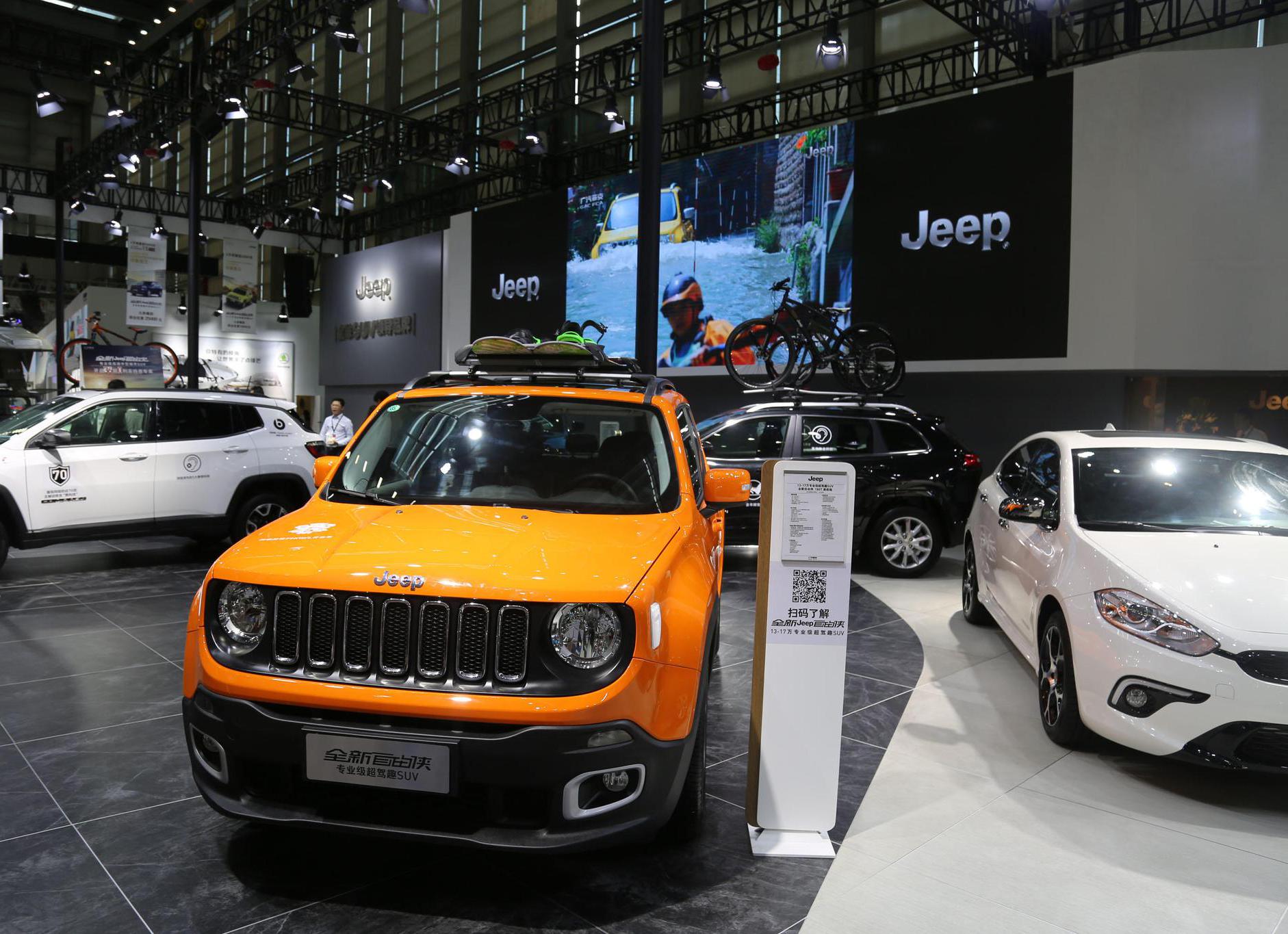 jeep自由侠,2017深港澳车展实拍!