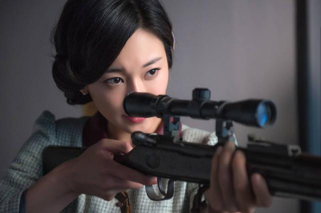 美女吕卓燃:《擒狼》金藤兰销魂也是悲催的销魂!