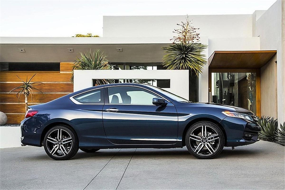 这是美版雅阁(配置|询价)coupe版,有没有惊艳到你?不过