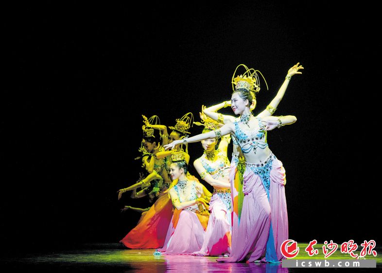 长沙晚报讯(记者 胡兆红)舞蹈里也藏着一个民族的秘史.