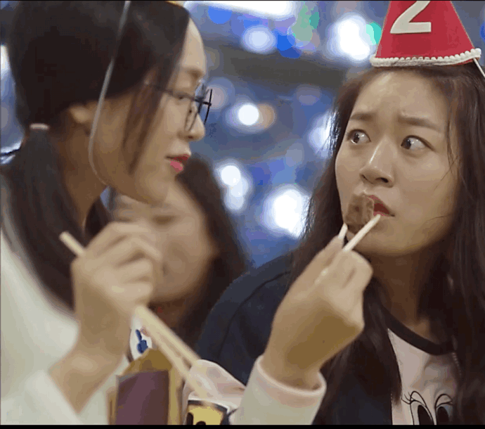 夏至未至她哭得最惨吃得最激烈提供无数表情包