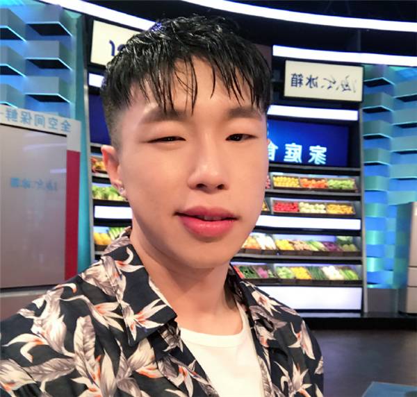 德云社成员大多都事业有成,只有这2人,一个九死一生