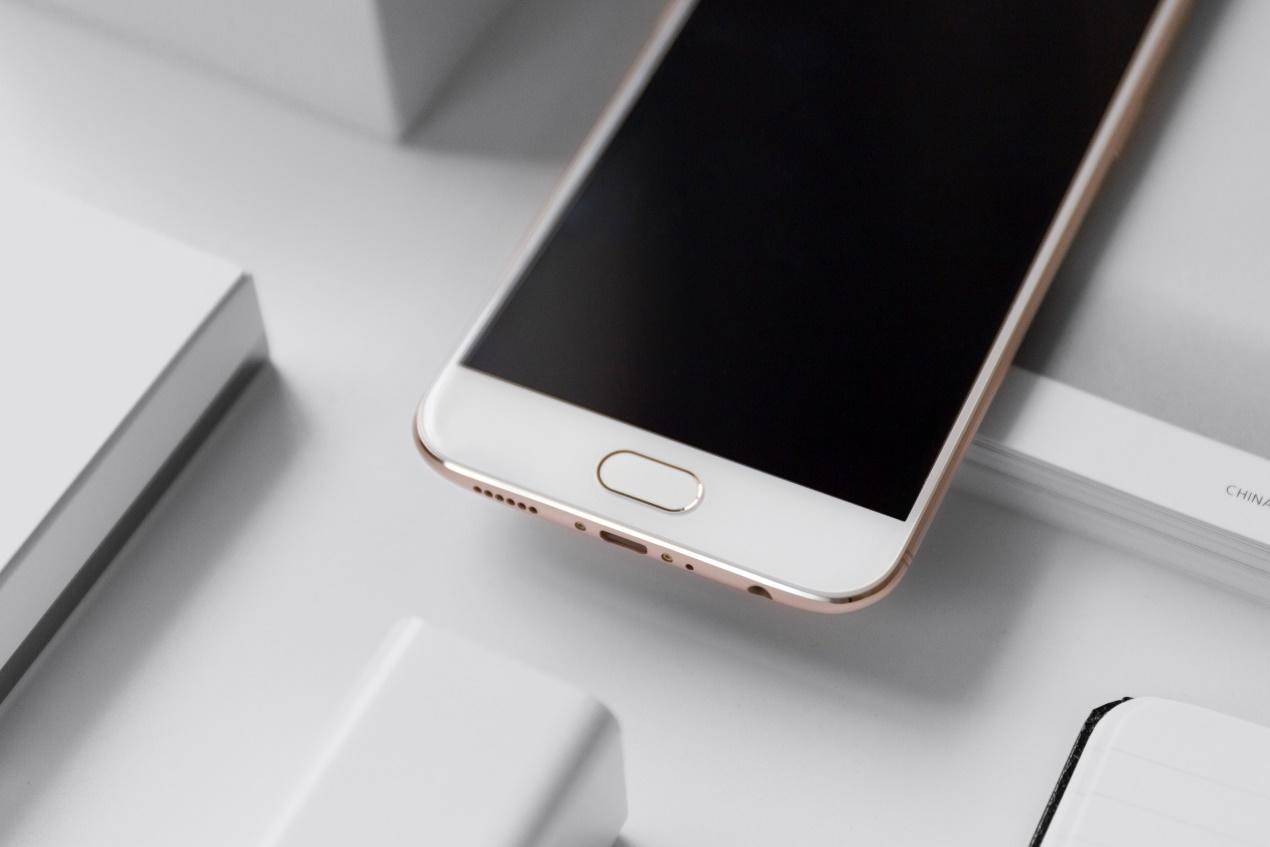 oppoR11多少钱一台（oppor11多少钱）